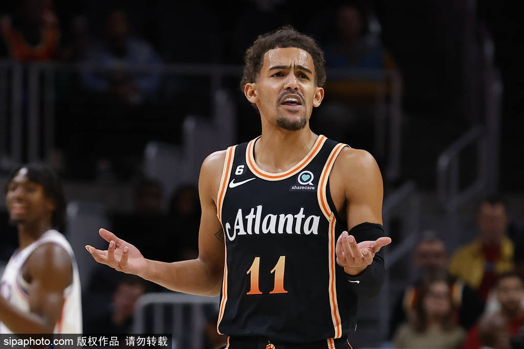 KY体育-Rookie迎来十赛季高光表现，老鹰球迷沸腾！的简单介绍